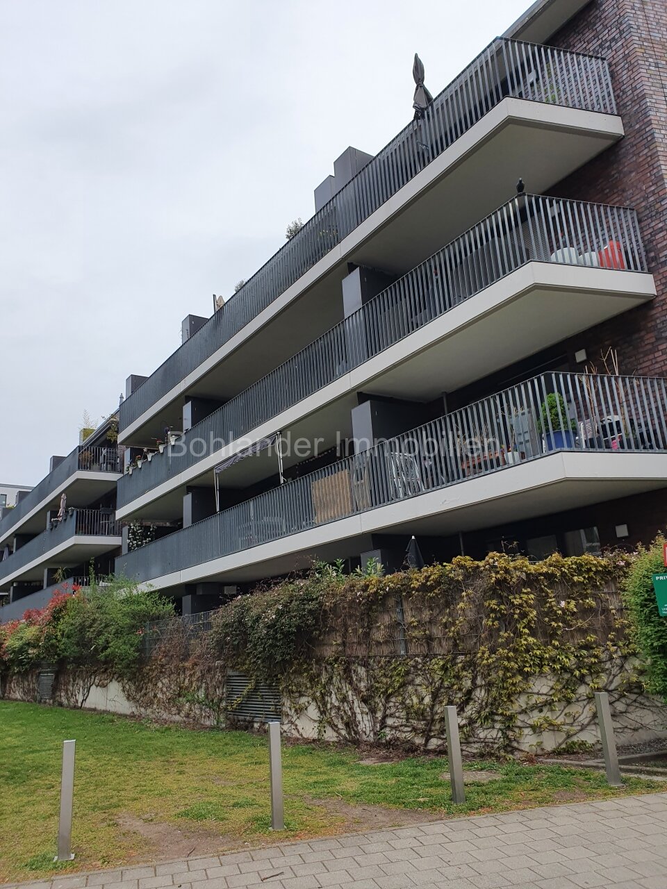 Neubauwohnung in direkter Nähe der EZB Neubauwohnung in direkter Nähe der EZB